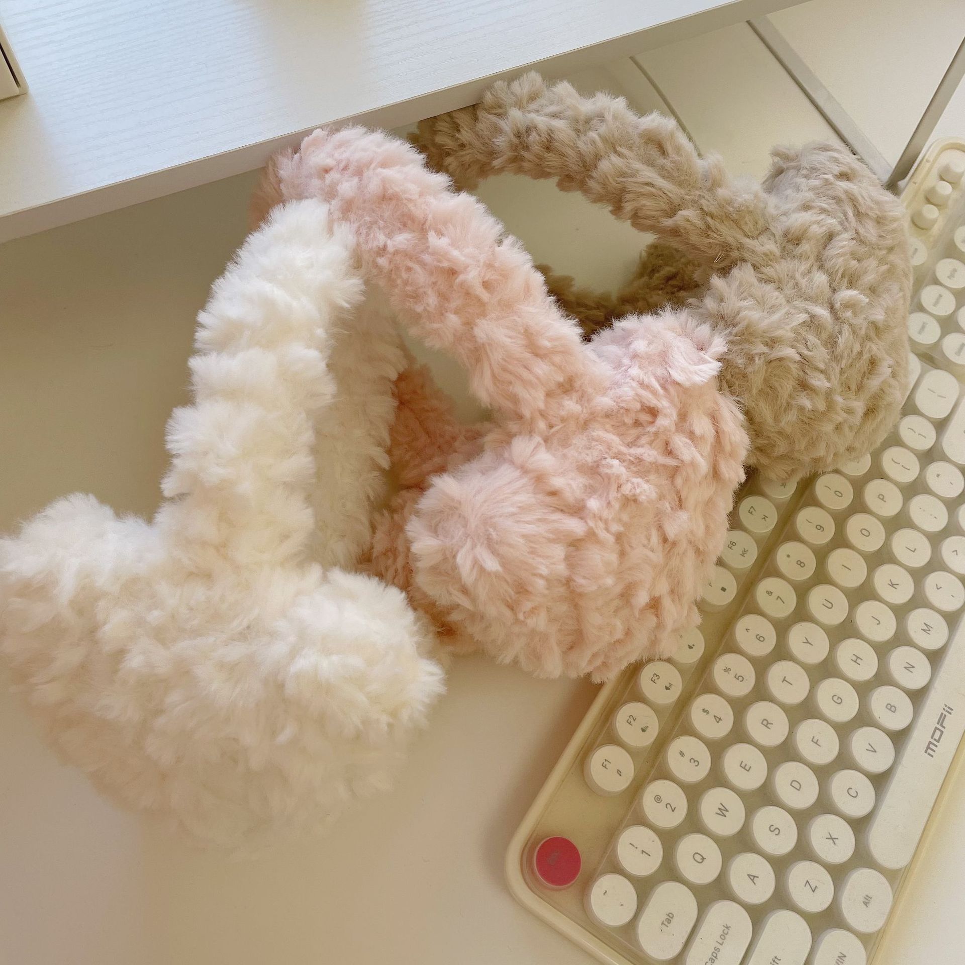 Heart Lambswool Plush Earmuffs - Winter Clothing Earmuffs 评论和价格